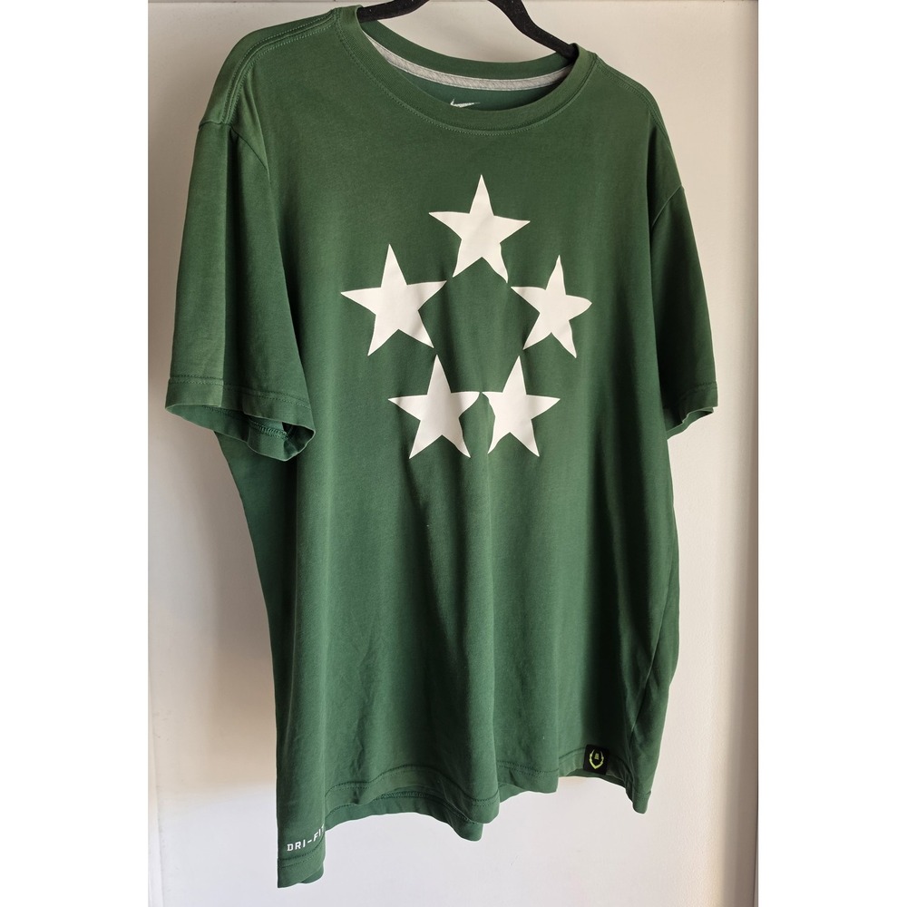 Nike Men's Green Graphic T-Shirt Short Sleeve Round Neck Athletic Tee Top